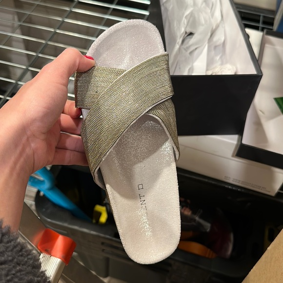 Silent d - Picture 1 of 2